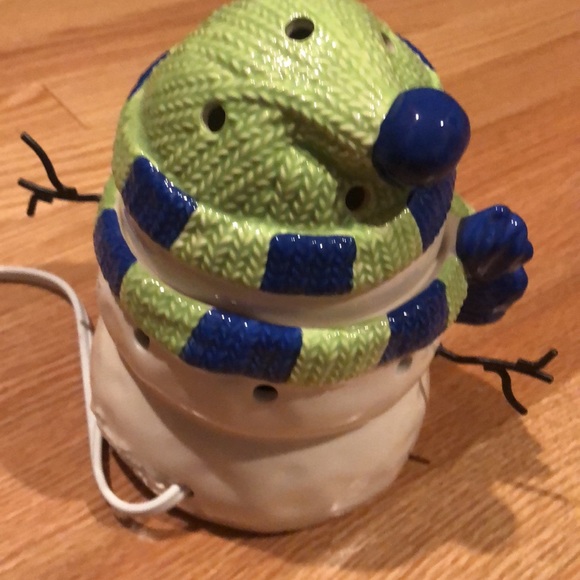 Snowman Scentsy burner - Picture 4 of 4